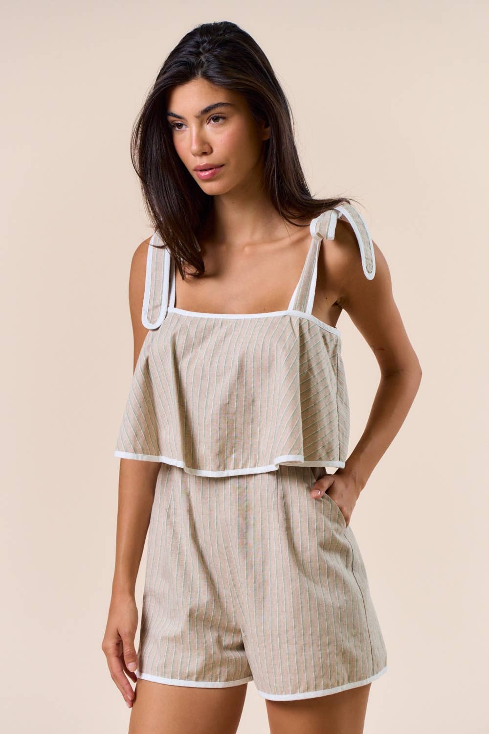 Contrast Hem Bow Tie Romper