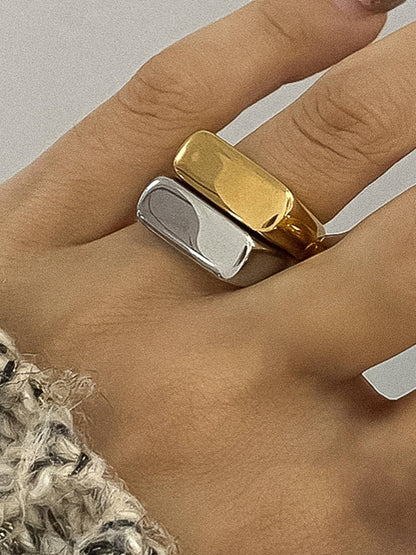 Glayce 18K Gold Non-Tarnish Classic Signet Ring