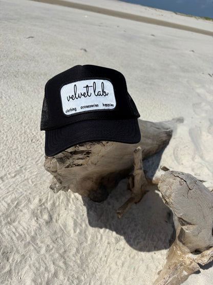 VELVET LAB LOGO HAT