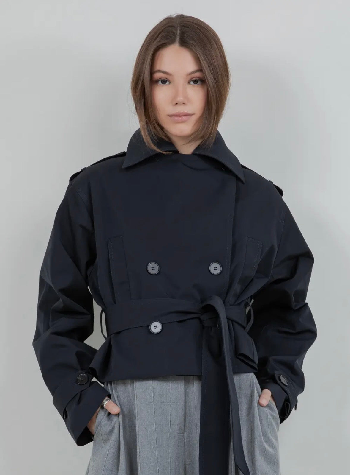 VICTORIA CROPPED TRENCH