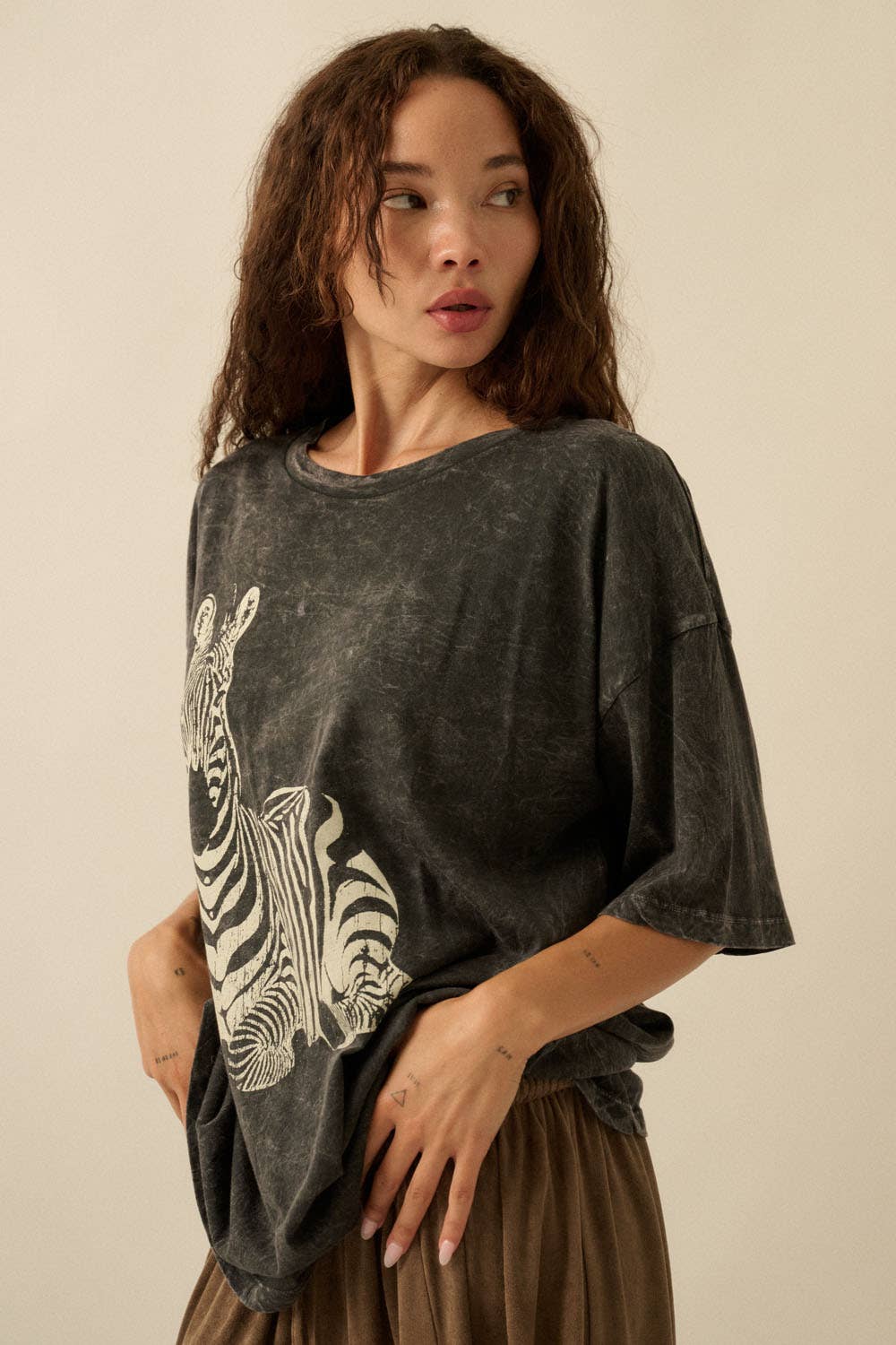 Zebra Vintage-Wash Oversize Graphic Tee